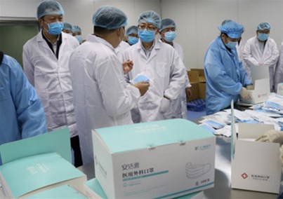 中共中央办公厅、国务院办公厅复工复产调研河南工作组莅临人生就是博-尊龙凯时医疗参观调研
